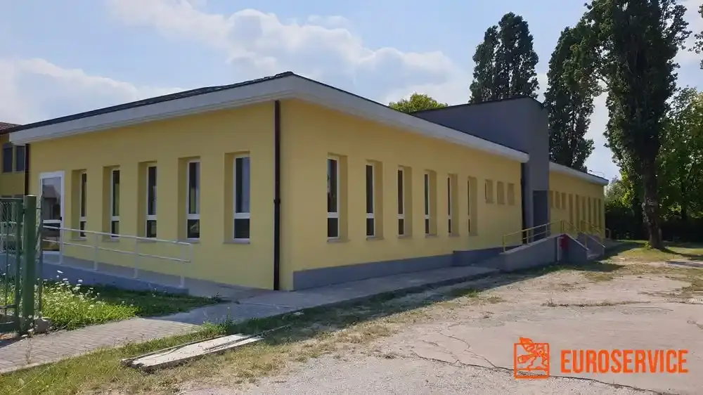 Risanamento e tinteggiatura delle facciate della scuola elementare – fase di cantiere 3